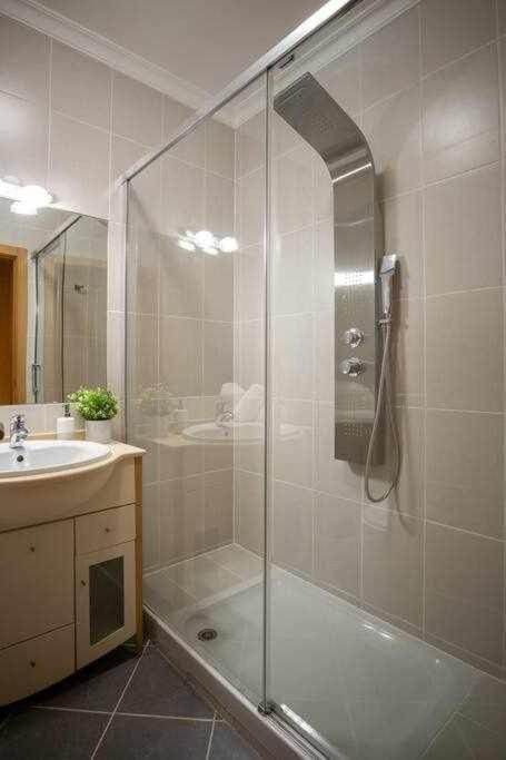 Modern 3Br Apt W/ Lg Terrace, Bbq, Ac & Parking Tavira Eksteriør billede