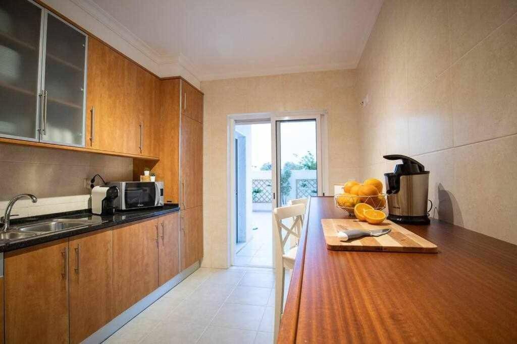 Modern 3Br Apt W/ Lg Terrace, Bbq, Ac & Parking Tavira Eksteriør billede