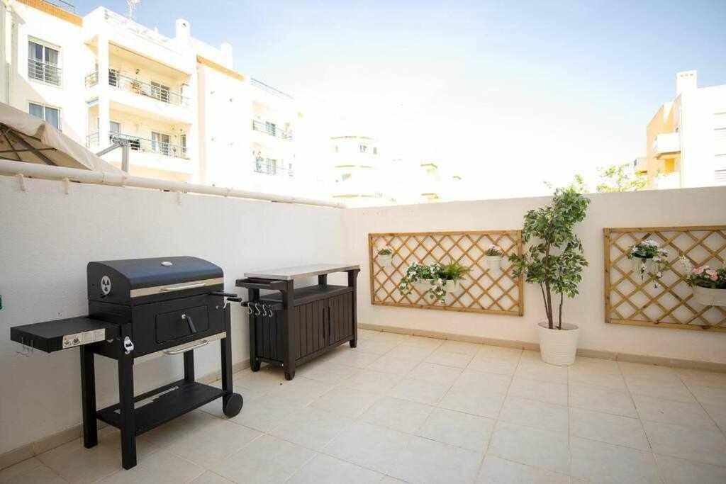 Modern 3Br Apt W/ Lg Terrace, Bbq, Ac & Parking Tavira Eksteriør billede