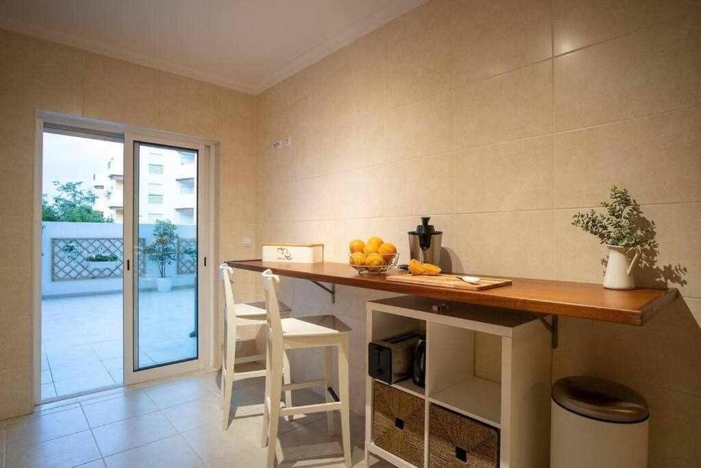 Modern 3Br Apt W/ Lg Terrace, Bbq, Ac & Parking Tavira Eksteriør billede